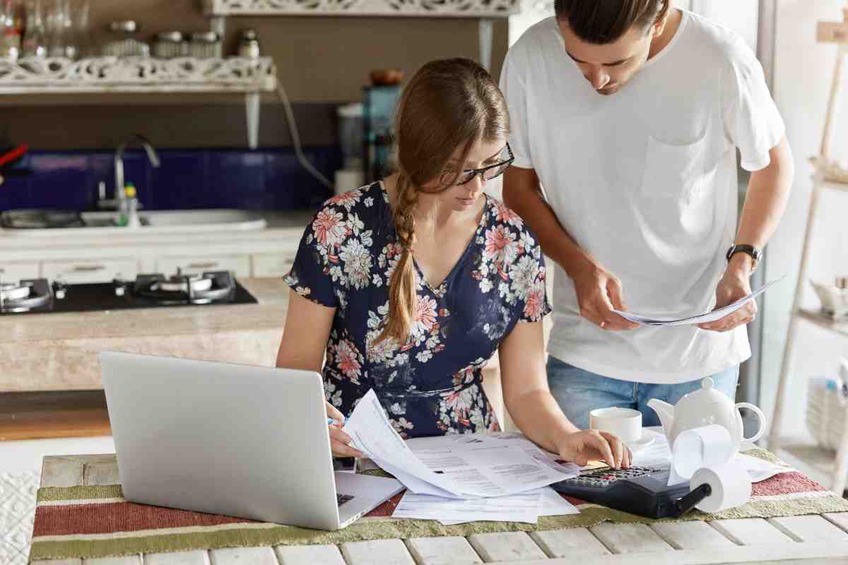 learn about the cost of living in Australia, from rent, accommodation, food, groceries and many more 