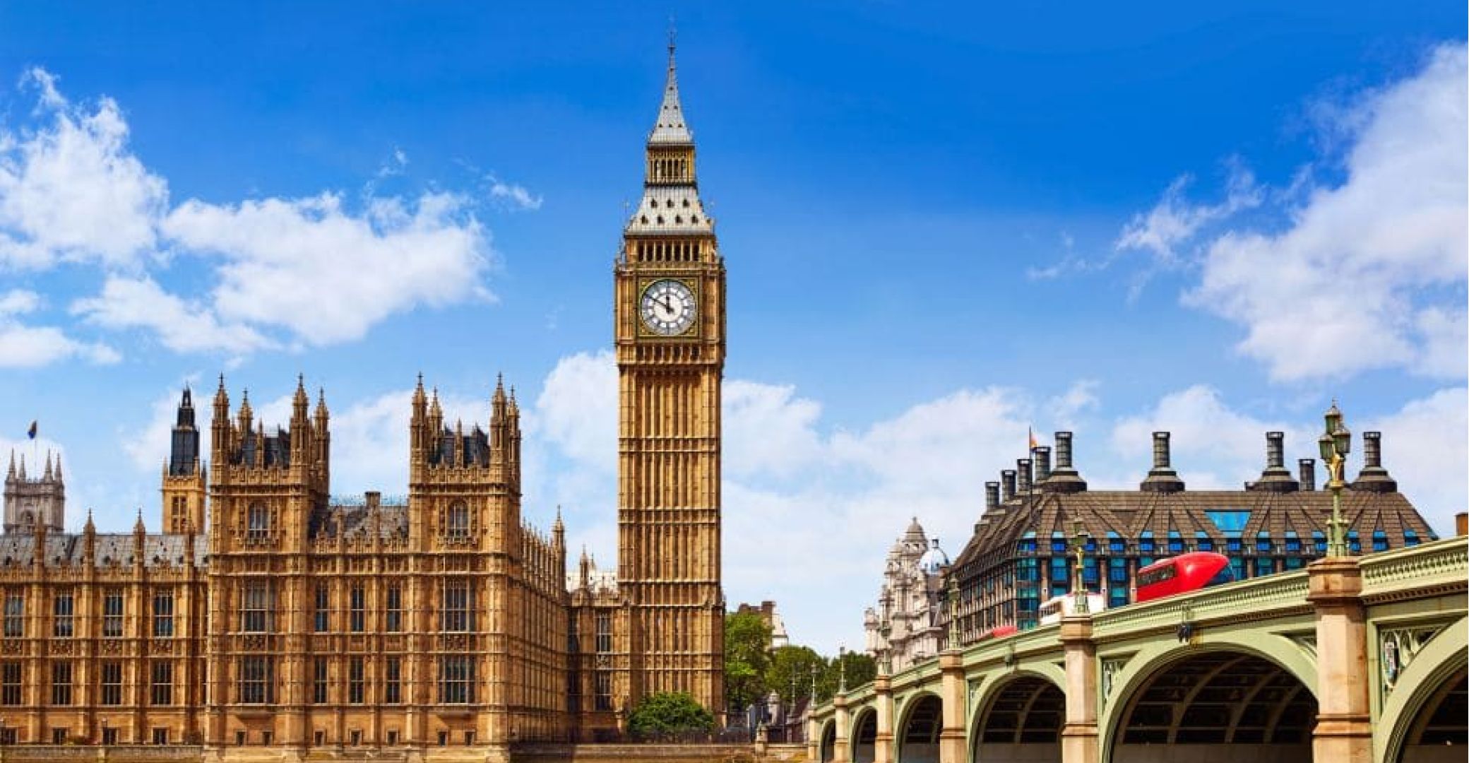 explore top management courses in uk as you study in uk from nepal, masters courses